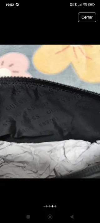 Neceser Guess Negro y Gris