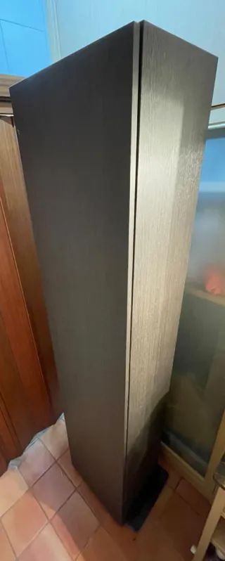 Armario de baño de madera