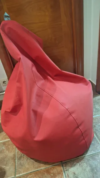 Puf pera grande rojo