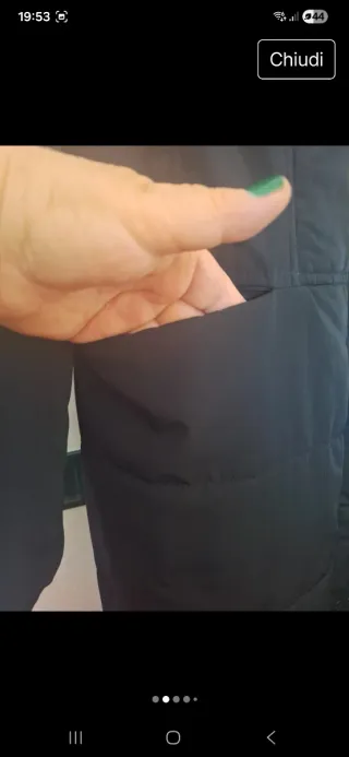 Cappotto trapuntato nero con cappuccio