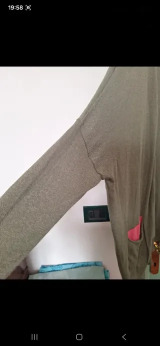 Cardigan leggero verde militare e rosa