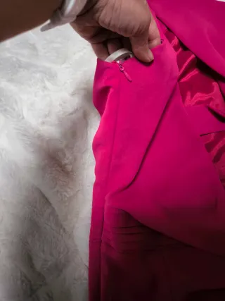 Mono de fiesta fucsia