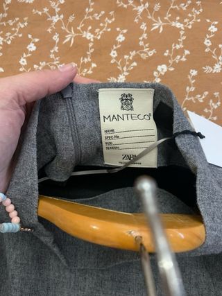 Capa Zara Gris. Manteco