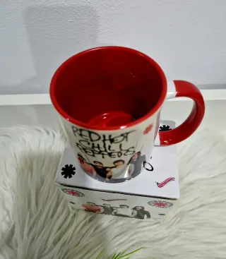 Caneca Red Hot Chili Peppers Cerâmica
