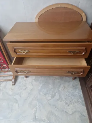 Cómoda de 3 cajones y mesa de noche espejo galan