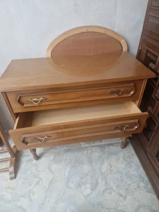 Cómoda de 3 cajones y mesa de noche espejo galan