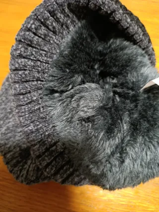 Gorro de invierno calentito con letra K