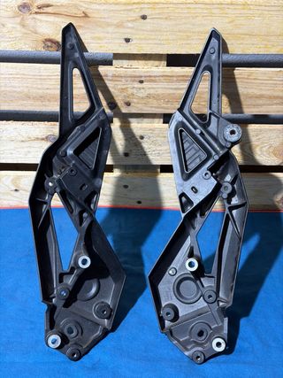 Estriberas Traseras Honda X ADV 750