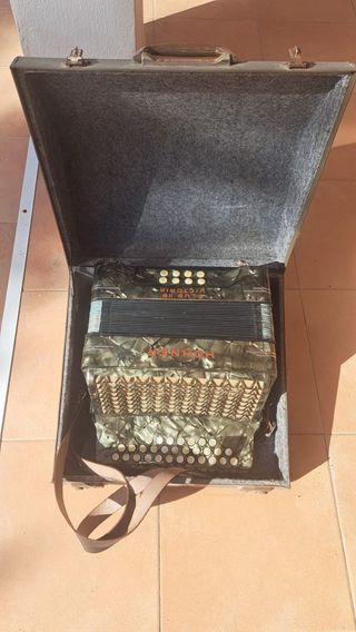 Acordeón Diatónico Hohner Club IIB Victoria