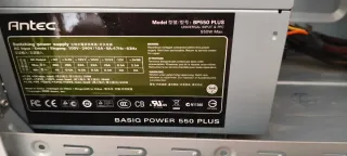 PC Asus Intel I7 950 con Windows 10 pro.