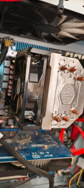 PC Asus Intel I7 950 con Windows 10 pro.