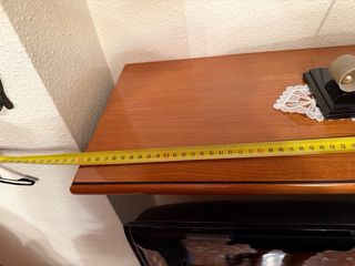 Mueble TV de madera y cristal