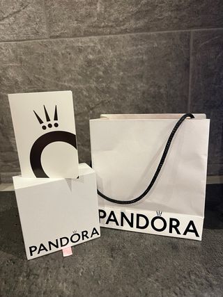 Caja, bolsa y tarjeta Pandora