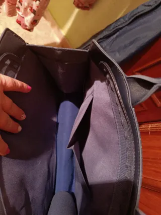 Bolso azul marino efecto piel cocodrilo