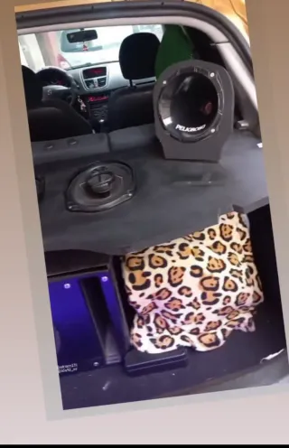 Equipo de música para coche