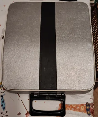 Máquina de escribir Olivetti Lettera DL