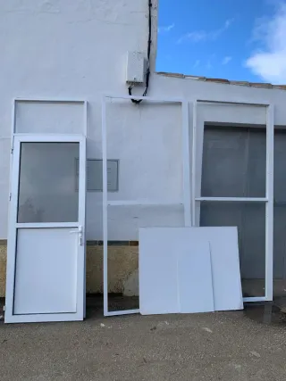 Escaparate aluminio para habitación oficina