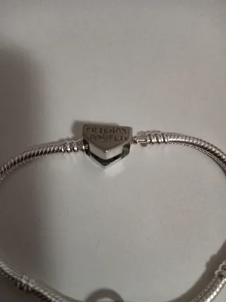 Pulsera Stranger Things Flor Rosa Plata