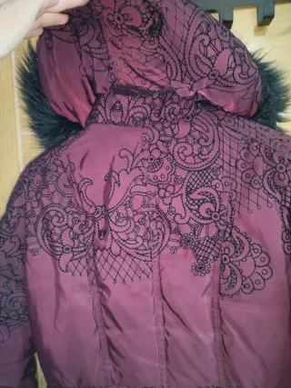 Abrigo Desigual granate  y negro