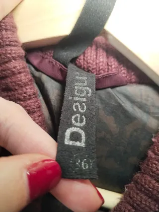 Abrigo Desigual granate  y negro