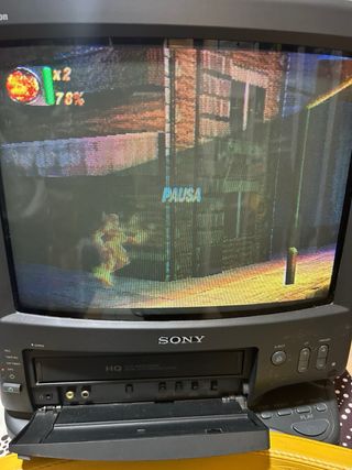 Consola Sony PS1 con mandos y cables