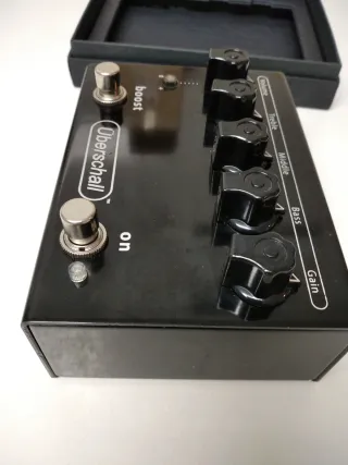 Bogner Überschall, pedal nuevo.