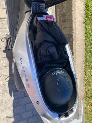 Aprilia Leonardo 250 Scooter