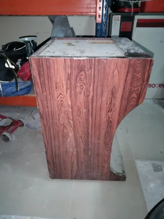 Peana mueble máquina tragaperras