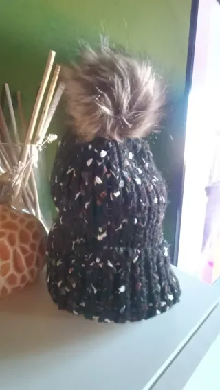 Berretto donna con pompon