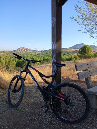 Bicicleta Mondraker Dirt Jump, Rockrider Doble