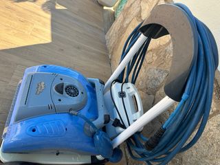 Robot Limpiafondos Dolphin M200