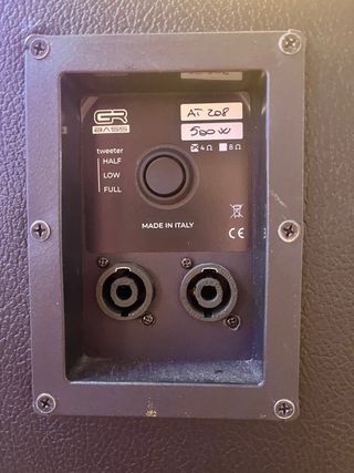 Pantalla Bajo GR Bass AT208