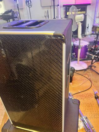 Pantalla Bajo GR Bass AT208