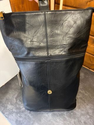 Mochila de piel búfalo negra