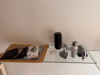 3 Estanterías de Cristal con los accesorios