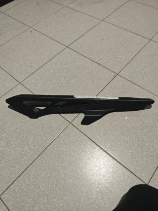 Suzuki GSX 650F cubre cadena y cúpula original