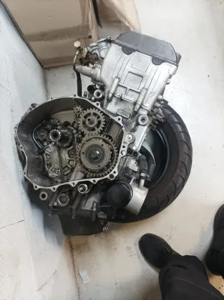 Motor Honda CBR 1000 RR 2004 averiado