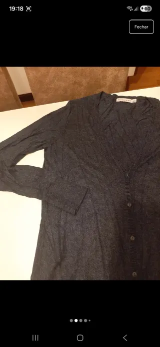 Casaco de malha comprido cinza