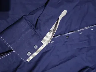 Camisa entallada azul