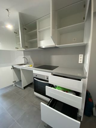 Urge vender**** Muebles de cocina a estrenar