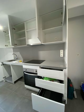 Urge vender**** Muebles de cocina a estrenar