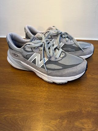 New Balance 990 v6 Gris.