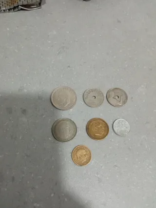 Lote de monedas antiguas españolas. Venta en perso
