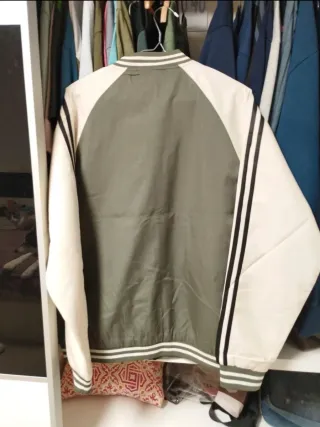 Sudadera Bomber con cremallera Casual Talla L.