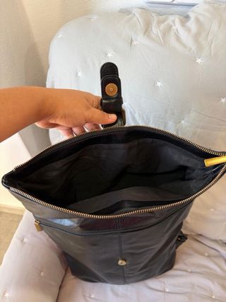 Mochila de piel búfalo en color negro