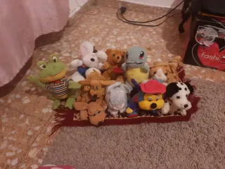 Lote de peluches variados