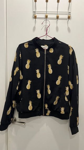Chaqueta Forever 21 Piñas Doradas