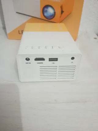 Mini proyector Vamvo LED