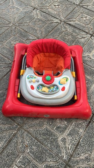 Andador bebé regulable en altura con música y luce