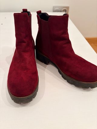 Botas granates de ante con plataforma